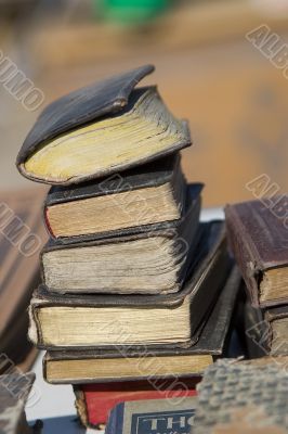 ANTIQUE MARKET Old BOOKS