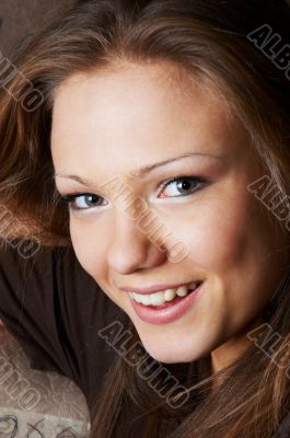 amused and quizzical glance