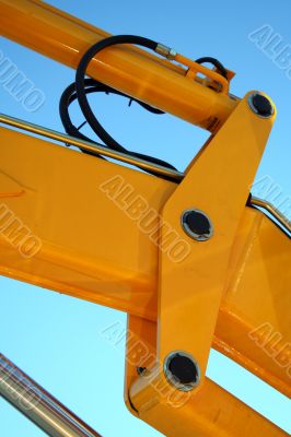 Hydraulic element of a yellow boom of a tractor