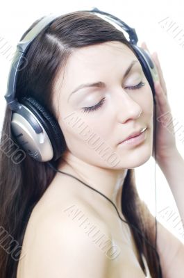 brunette listens relaxing music