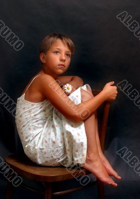 Portrait with a camomile