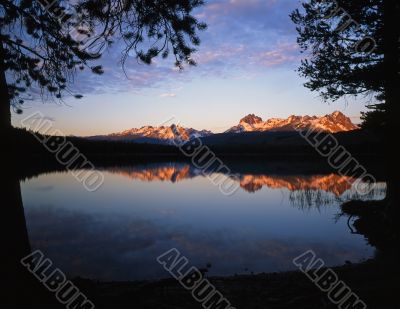 Little Redfish Lake Morning