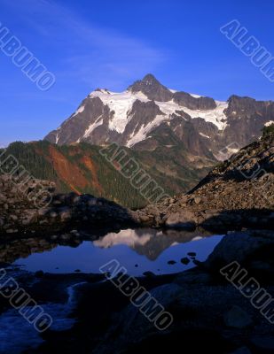 Mt Shuksan (V) Mt Shuksan (V)
