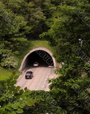 Auto tunnel