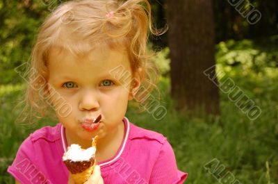 child with icecream