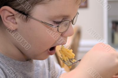 boy eating