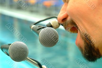 mikrofone | microphones