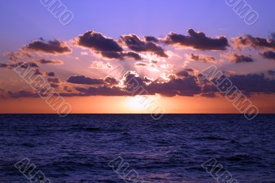 Sunrise oner the sea