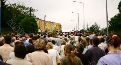 Walking crowd