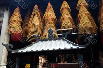 Hanging incense cone