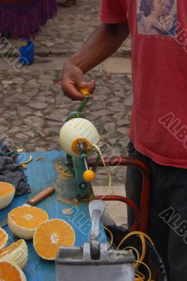 Peeling Oranges in Chiapas Market