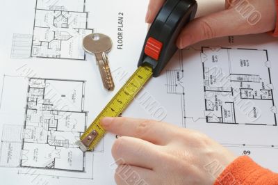 house key, measure and architectural plan