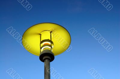 Street lamp