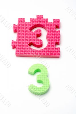 Puzzle colorful numbers