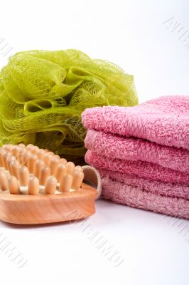 Towels, body sponge and wood brush Towels, body sponge and wood brush