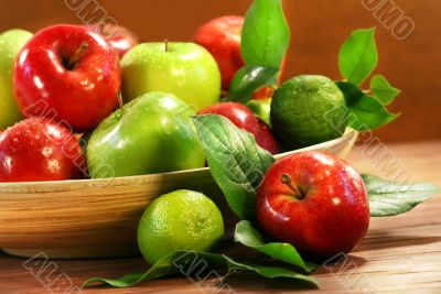 Red and green apples in a bowl