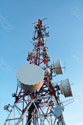 Telecommunications antennas