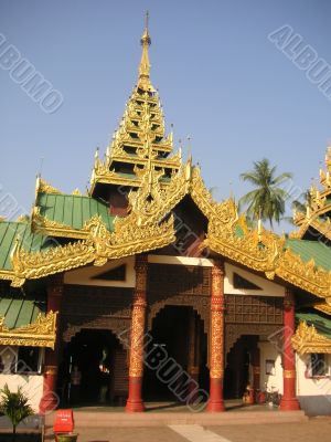 Shwedagong pagoda