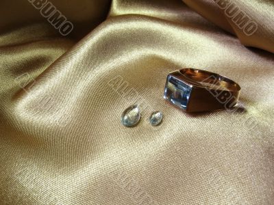 Aquamarine ring and gems