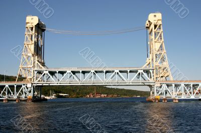 Houghton-Hancock Bridge in Daytime