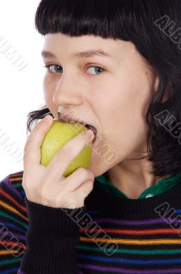 girl eating a apple
