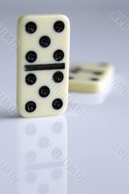 Dominoes Dominoes