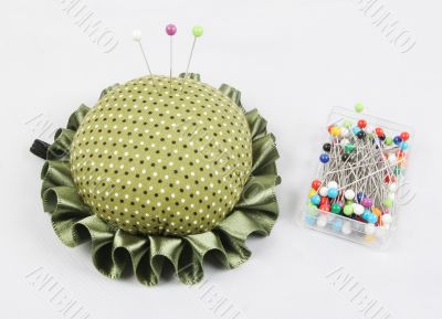 Pin cushion and pins