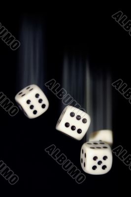 Falling Dice w/ Motion Blur