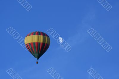 Hot air balloon and Moon