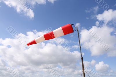 Windsock (horizontal)