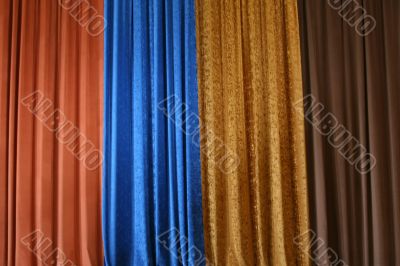 Stage curtain