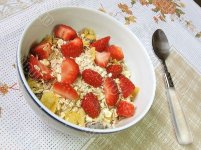 Granola and strawberries