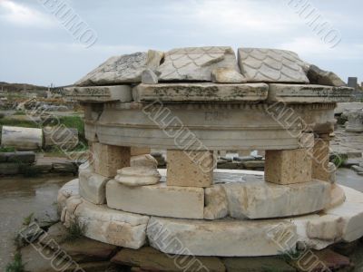 Ruin on Delos