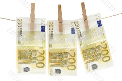 Drying Two Hundred Euro Bills
