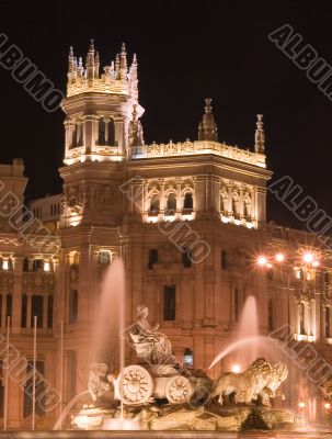 Plaza de Cibeles, Madrid at night