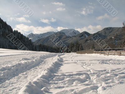 Cross-country ski run