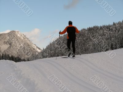 Cross-country ski run