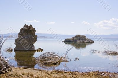 Tufa formations at Mono Lake