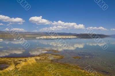 Tufa formations at Mono Lake