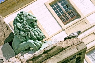 Lion sculpture