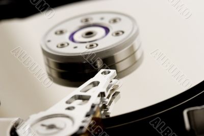 Hard disc shallow