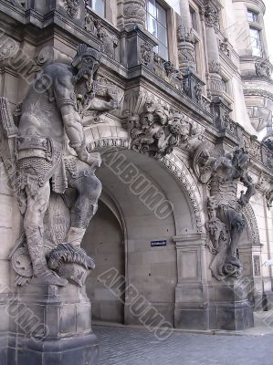 Dresden, statues of old city