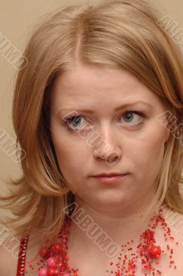 Lady in crimson necklace