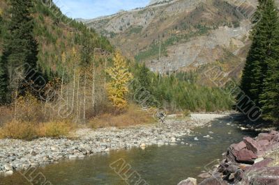 McDonald River,autumn