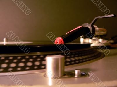 dj turntable needle on record dj turntable needle on record