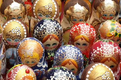 Many-colored matryoshkas 3