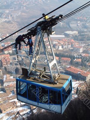 Rope-way maintenance in San-Marino Rope-way maintenance in San-Marino