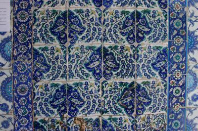 Iznik tiles, intricate patterns