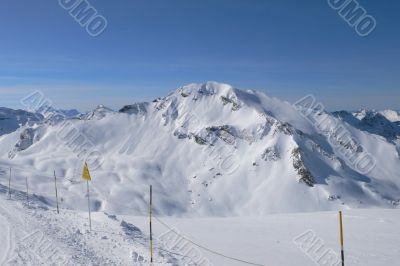 Avalanche warning sign