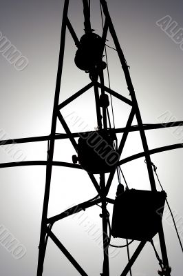 a pylon / mast silhouette
